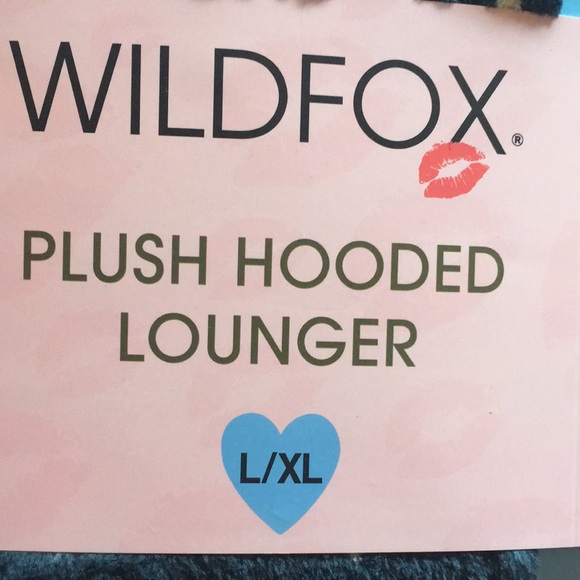 Wildfox Plush Hooded Lounger - Picture 2 of 3